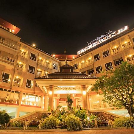 Kwan Ruen Park Hotel Nakhon Ratchasima Bagian luar foto