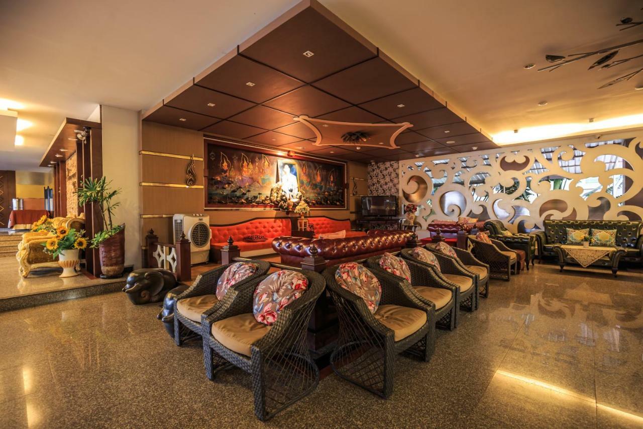 Kwan Ruen Park Hotel Nakhon Ratchasima Bagian luar foto