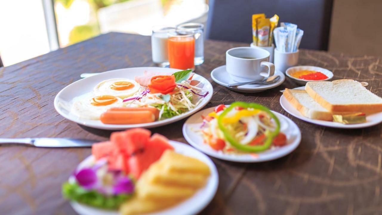 Kwan Ruen Park Hotel Nakhon Ratchasima Bagian luar foto