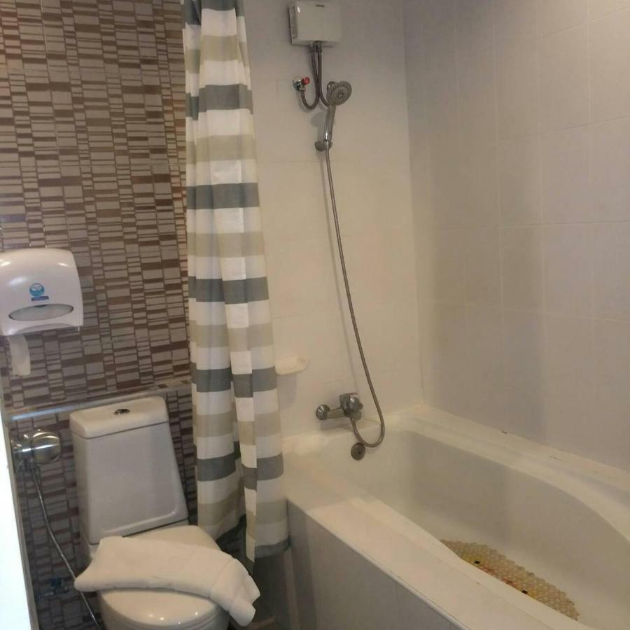 Kwan Ruen Park Hotel Nakhon Ratchasima Bagian luar foto